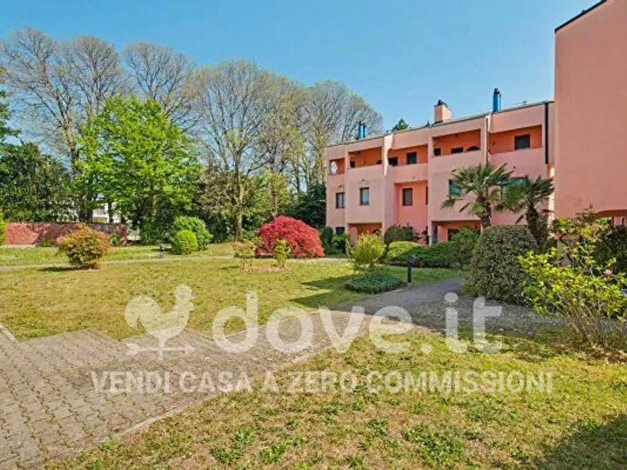 Appartamento trilocale in vendita in Via Guglielmo Marconi, Ponte San Pietro