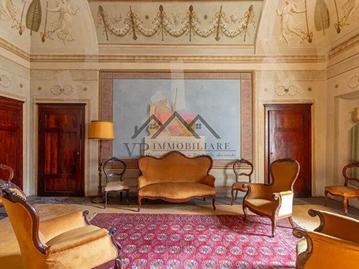 Appartamento trilocale in vendita in Pomarance