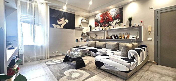 Appartamento trilocale in vendita in Via della Chiesa Rossa, Milano