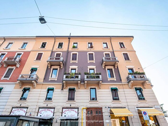 Appartamento trilocale in affitto in Via Mosè Bianchi, Monte Rosa Lotto, Milano