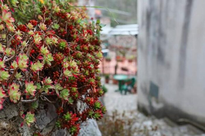 Casa trilocale in vendita in Vico I di Via Santa Maria delle Grazie, Prata Sannita