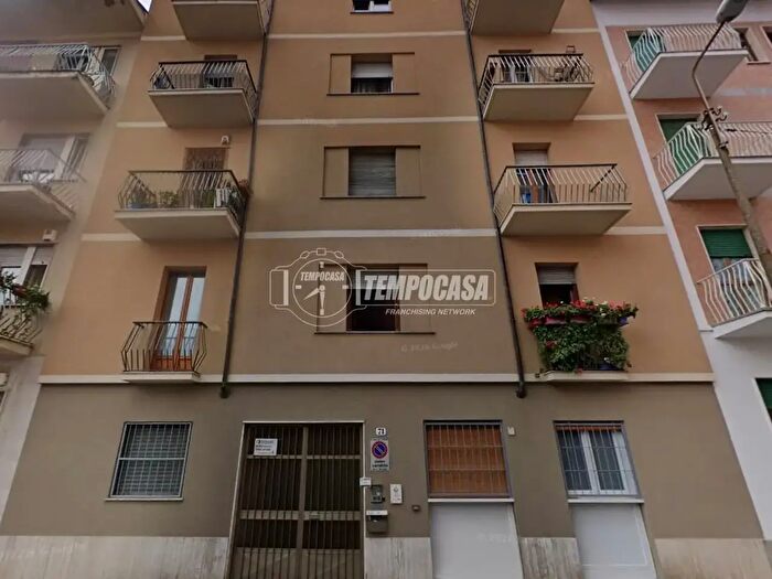Appartamento monolocale in vendita in Via Asiago, Torino