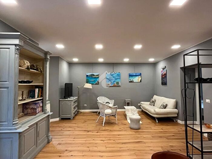 Appartamento bilocale in vendita in Via Rosolino Pilo, Milano