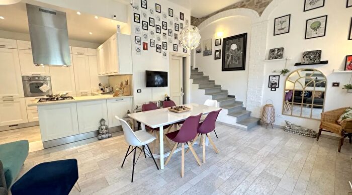 Casa trilocale in vendita in Via di Codilupo Podere Villanova Codilupo Usella Cantagallo Unione dei Comuni Val di Bisenzio Prato Toscana Italia, Cantagallo