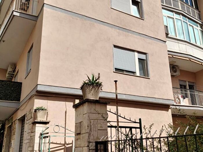 Appartamento trilocale in affitto in Via dei Colombi, Tor Tre Teste Torre Maura, Roma
