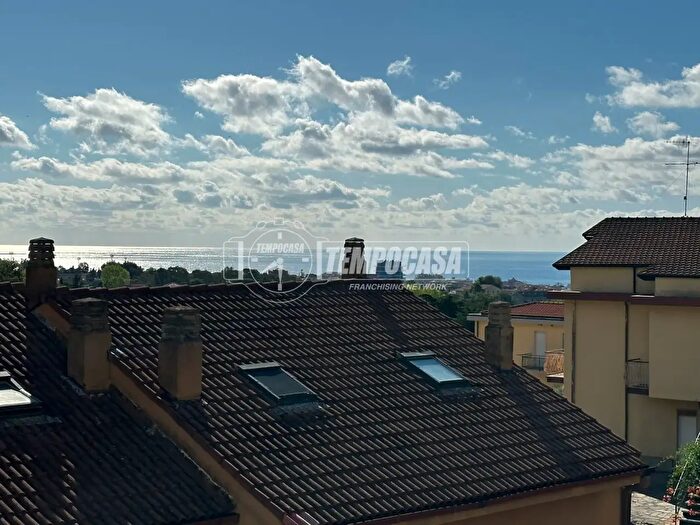Appartamento bilocale in vendita in Via dei Pini, Boissano