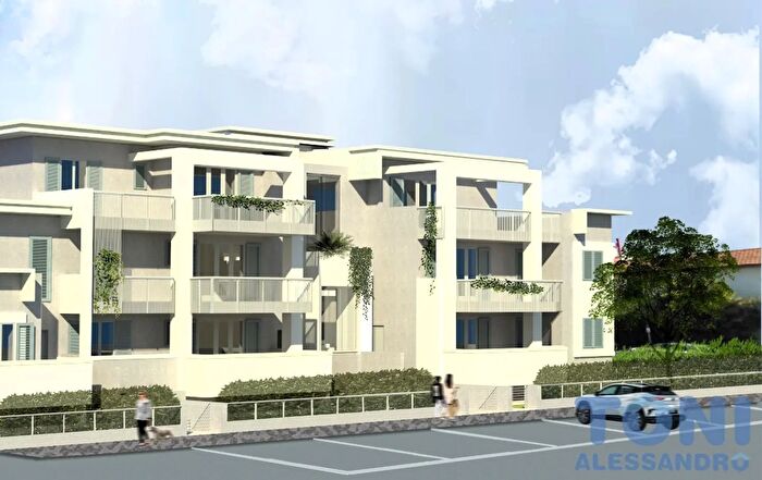 Appartamento con 5 locali in affitto in Empoli