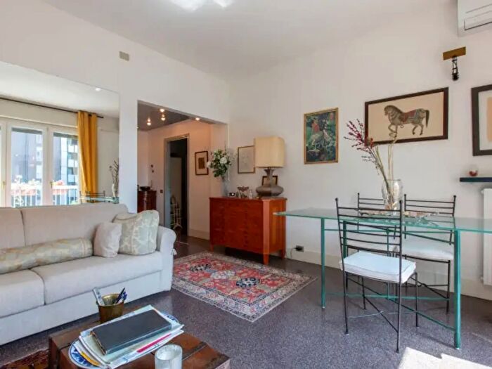 Appartamento trilocale in vendita in Via Pietro Rondoni, Milano