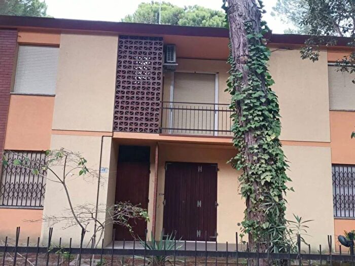 Appartamento trilocale in affitto in Via Adda No Number, Lido degli Estensi, Comacchio