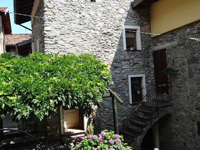 Appartamento bilocale in affitto in Centro, Vercana