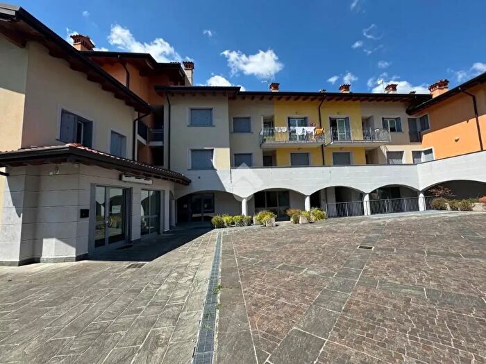 Appartamento bilocale in vendita in Via Cavour, Sovere