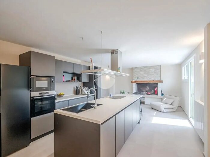 Casa con 6 locali in vendita in Via Lionello Fiumi, Cavaion Veronese