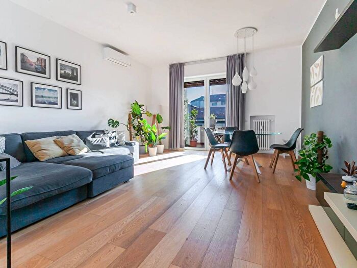 Appartamento trilocale in affitto in Via Francesco Arese, Zara, Milano