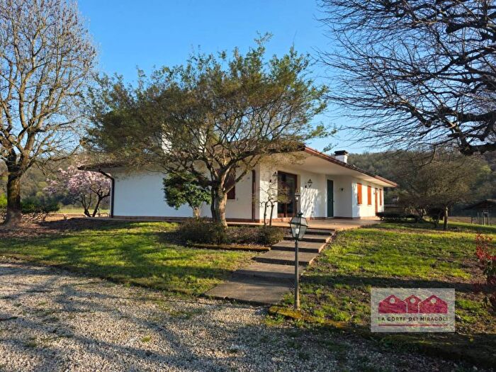 Casa con 5 locali in affitto in Viale Sant'Agostino, Gogna, Vicenza