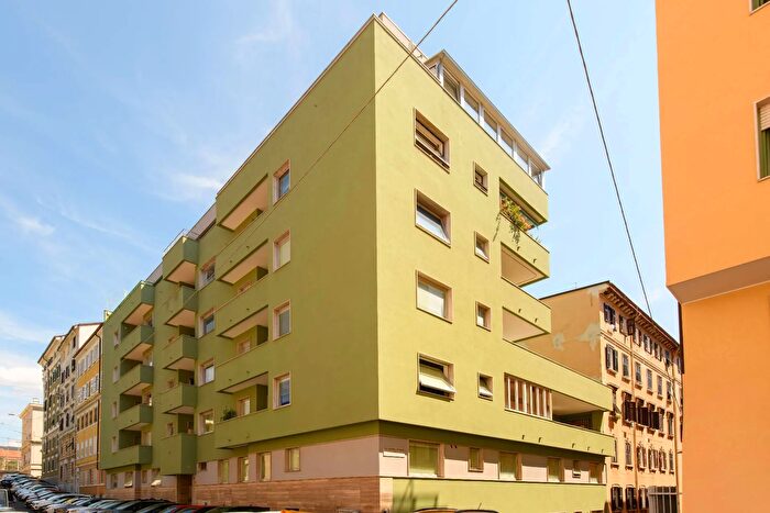 Appartamento con 7 locali in vendita in Trieste Via Guerrazzi, Trieste