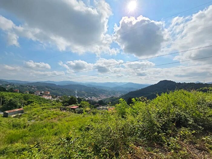 Casa con 5 locali in vendita in Via Gaiazza, Ceranesi