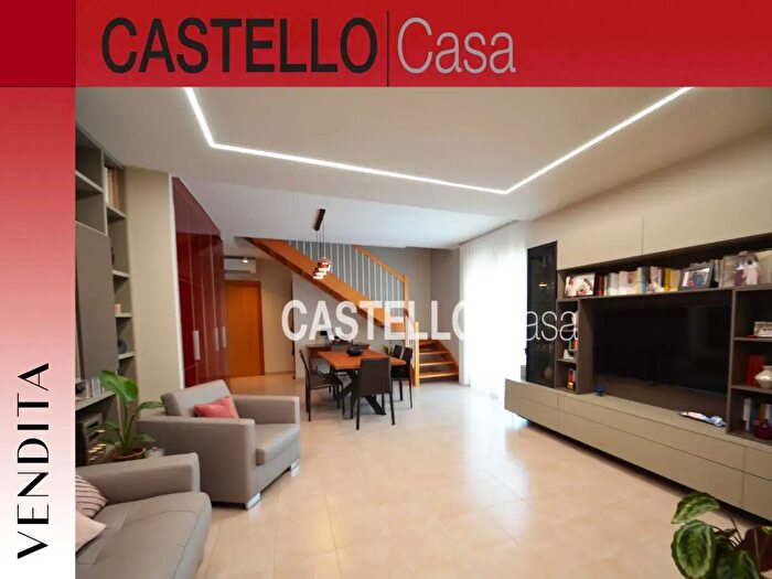 Appartamento con 5 locali in vendita in Via S Pio X, Castelfranco Veneto