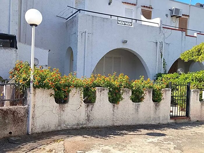 Casa quadrilocale in vendita in Contrada Santa Litterata Snc, Belvedere Marittimo