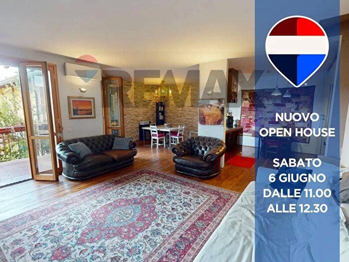Appartamento quadrilocale in vendita in Via Giuseppe Garibaldi, Rodano