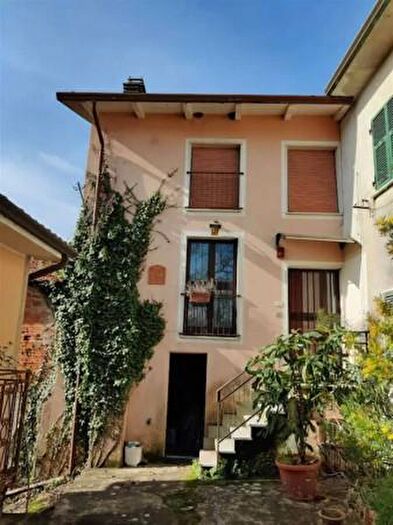 Casa trilocale in vendita in Via Comunale Sassalbo, Fivizzano