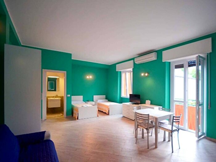 Appartamento in affitto in Via Bordighera, Famagosta, Milano
