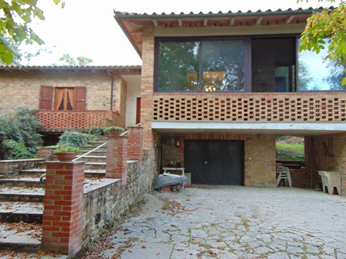 Appartamento con 7 locali in vendita in San Gimignano