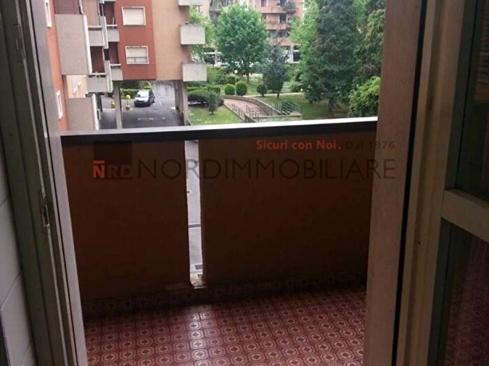 Appartamento quadrilocale in affitto in Via Cefalonia, Brescia Due, Brescia