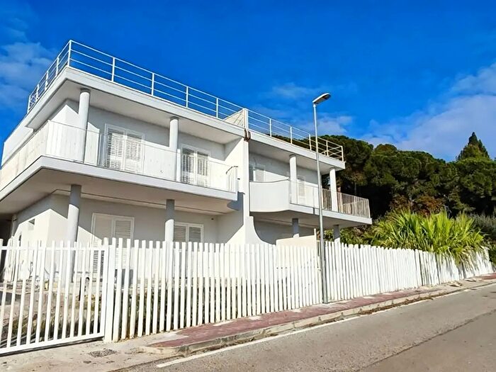 Casa con 5 locali in vendita in Via Vascello, Tortoreto