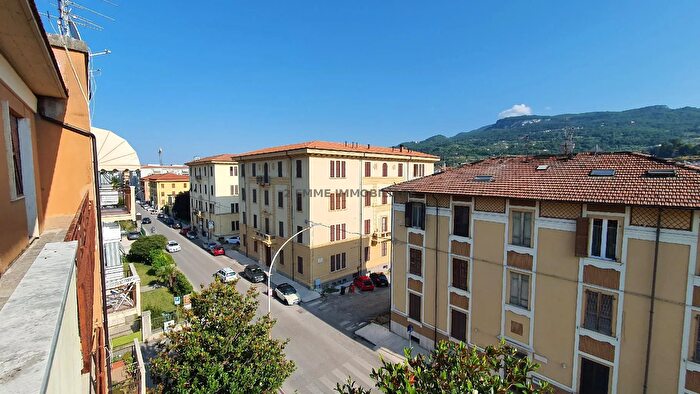 Appartamento con 5 locali in vendita in Viale Marcello Federici, Ascoli Piceno