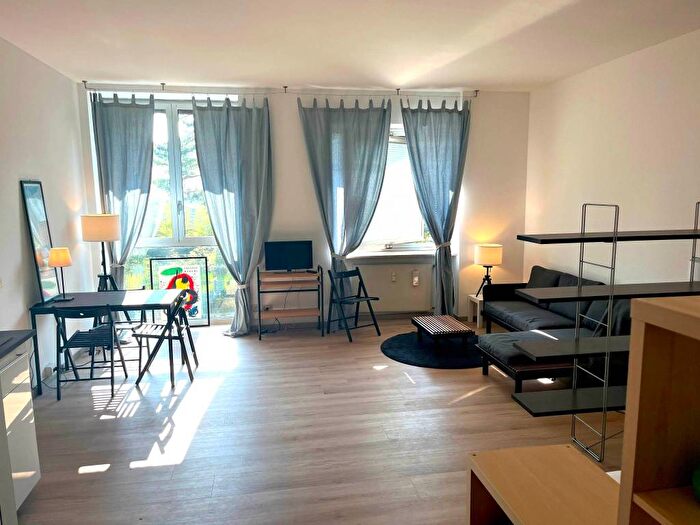 Appartamento monolocale in affitto in Via Torquato Taramelli, Isola, Milano