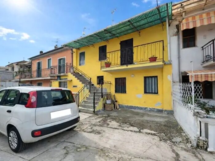 Casa con 5 locali in vendita in Frazione Popolo Cantone Chiesa, Casale Monferrato