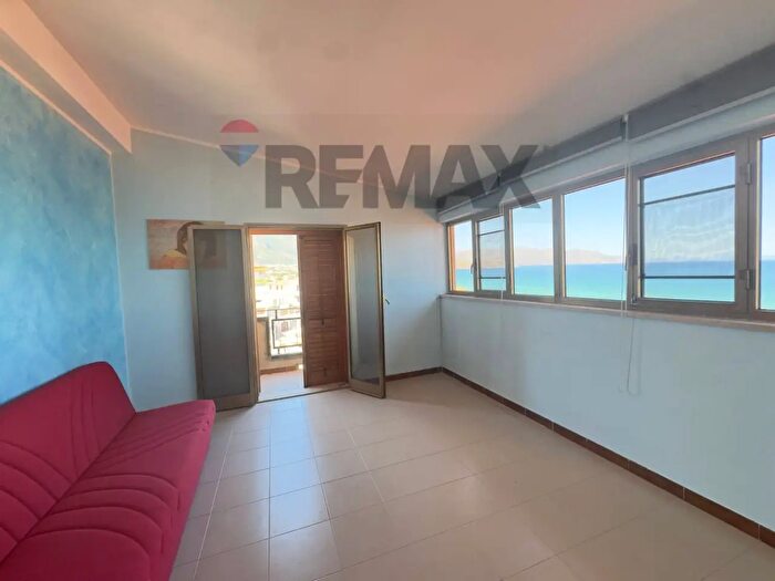 Appartamento con 5 locali in vendita in Via Cassiopea, Alcamo