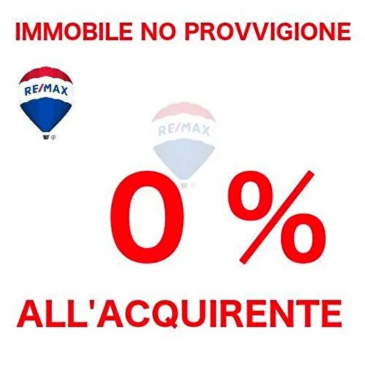 Appartamento con 5 locali in vendita in Via Nino di Franco, Augusta