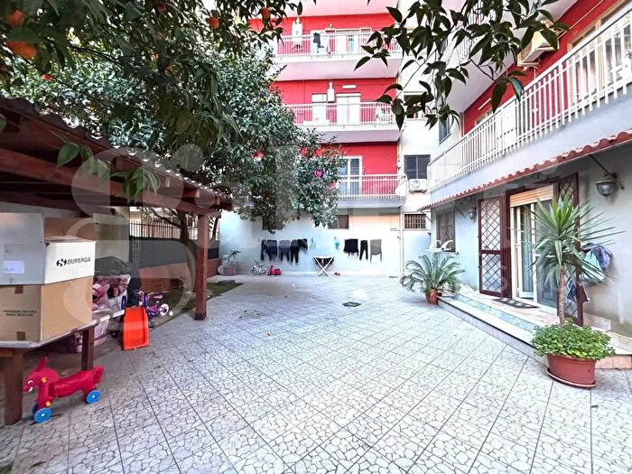 Appartamento quadrilocale in vendita in Via Vincenzo Ciardo, Napoli