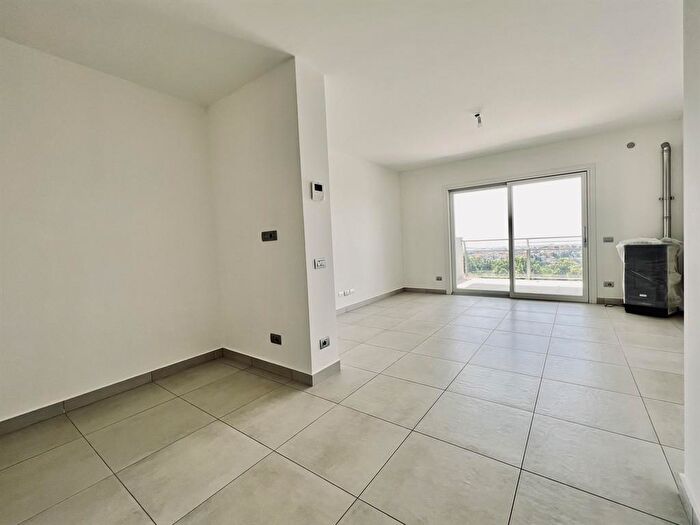 Appartamento trilocale in vendita in Via Monte Moricone, Velletri