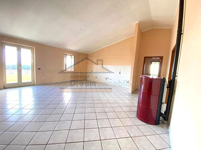 Appartamento quadrilocale in affitto in Via Maggio, Nuovo Corso Campano Marchesella, Giugliano in Campania