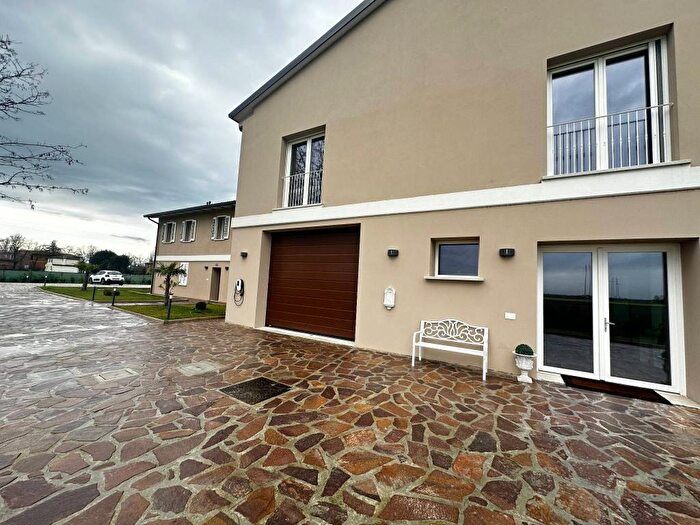 Appartamento trilocale in affitto in Via Ladello, Sasso Morelli Sesto Imolese, Imola