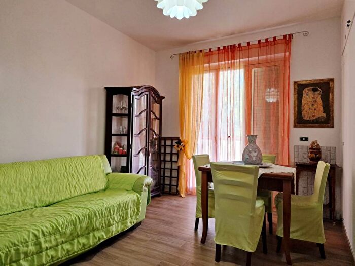 Appartamento bilocale in affitto in Via Giuseppe Tomasi di Lampedusa, Centro, Villafranca Tirrena
