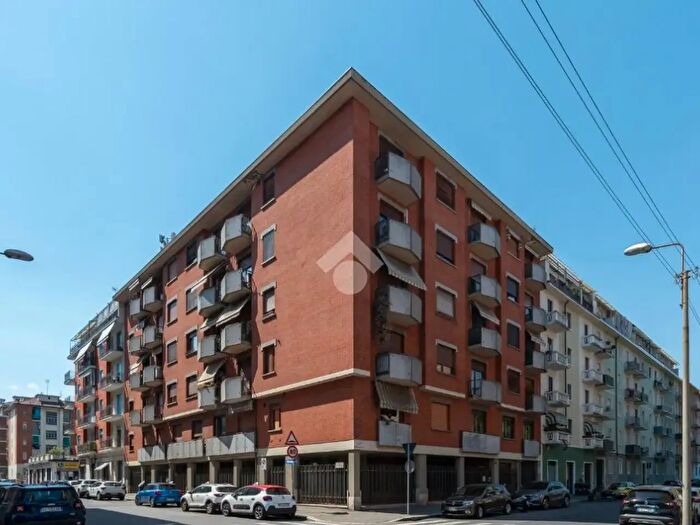Appartamento trilocale in vendita in Via Vandalino, Torino