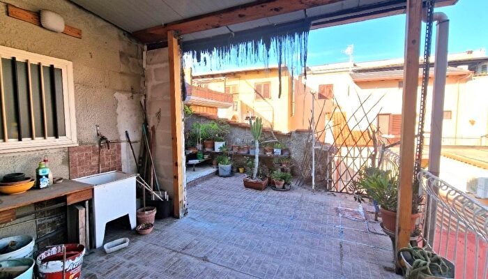 Casa trilocale in vendita in Via Vittorio Emanuele, Mondragone