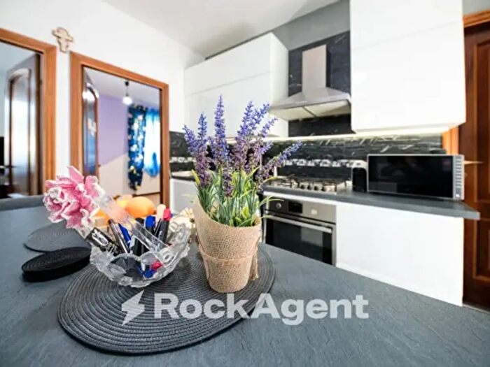 Appartamento trilocale in vendita in Via Monte Grappa, Mignanego