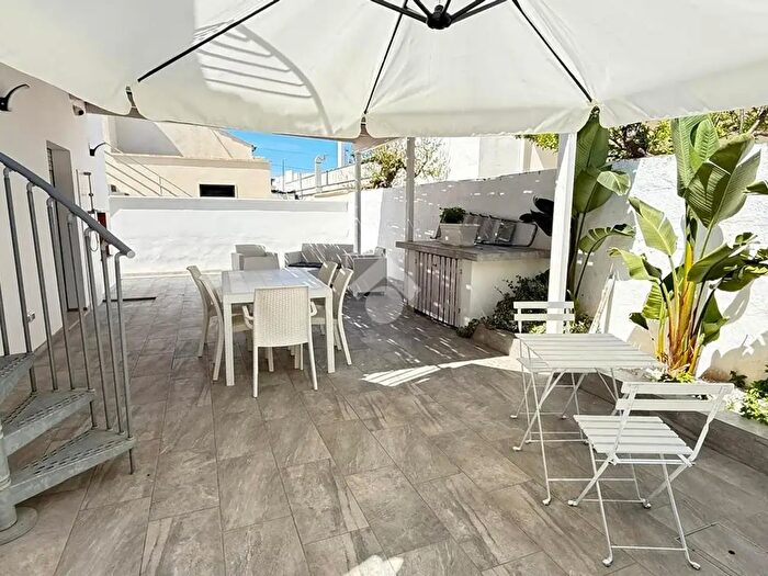 Casa quadrilocale in vendita in Via delle Sirene, Taviano