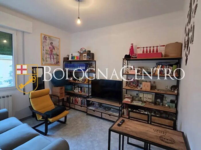 Appartamento quadrilocale in vendita in Via Lionello Spada, Bologna