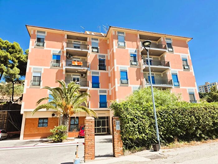 Appartamento con 5 locali in vendita in Via Eleonora Duse, Agrigento