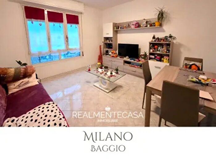 Appartamento trilocale in vendita in Via dei Salici, Milano