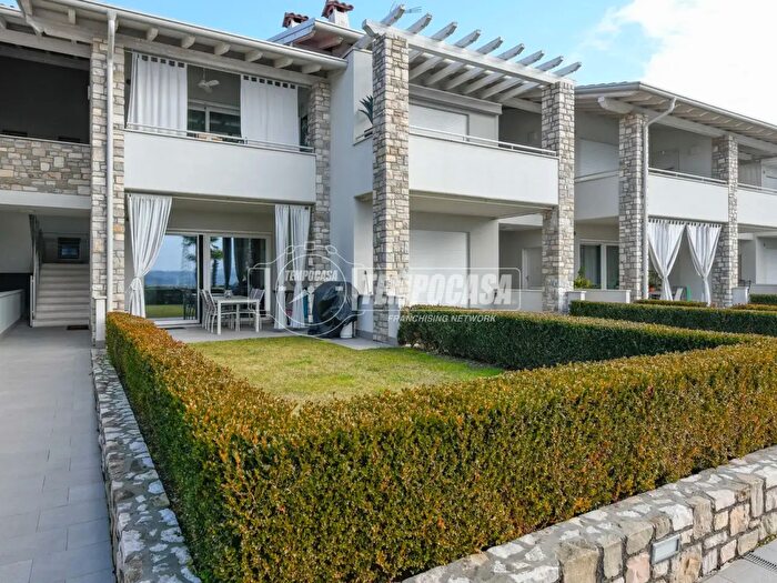 Appartamento trilocale in vendita in Via Pietra Pizzola, Lonato