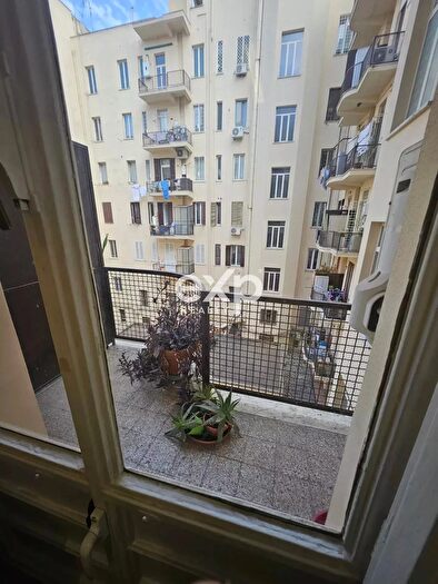 Appartamento con 5 locali in vendita in Roma