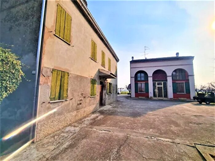 Casa con 6 locali in vendita in Via Luigi Gonzaga a, Guastalla