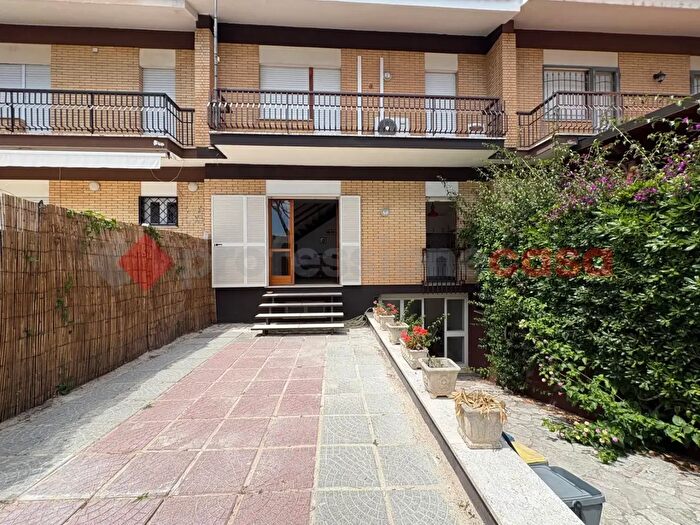 Casa quadrilocale in vendita in Residence Anxur, Terracina