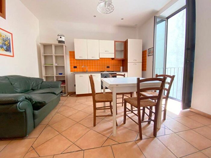 Appartamento trilocale in affitto in Via Agostino Inveges, Malaspina, Palermo